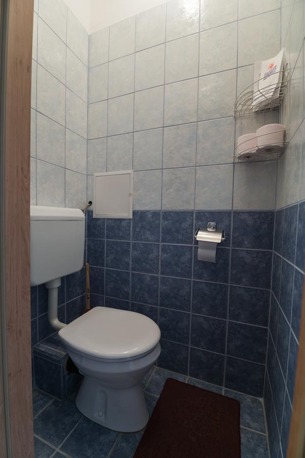 Lujzi Apartman Eger Ngoại thất bức ảnh